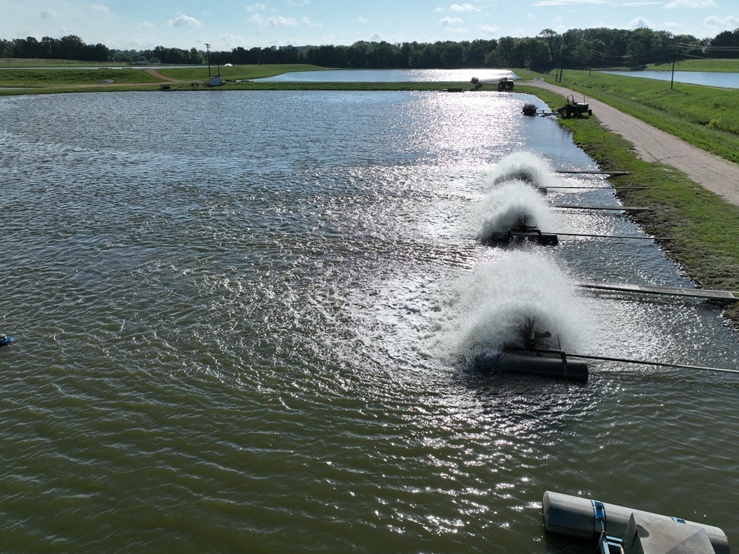 Aquaculture pond aerators